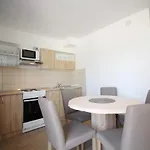 Suzy Appartement Nin